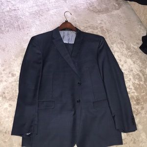 Men’s Navy Blue Tommy Hilfiger Suit Size 48R